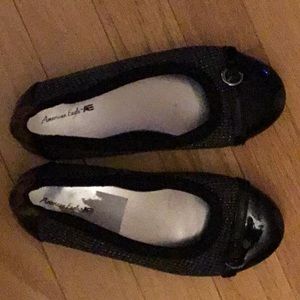American Eagle dress shoes for kids.